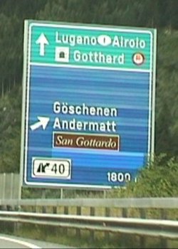 Autobahnschild_Andermatt.jpg