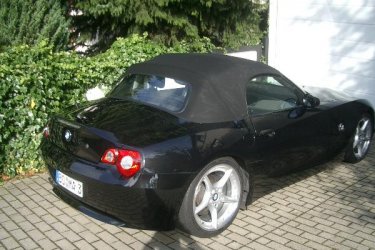 Z 4 hinten ohne Distanzen.JPG