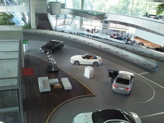 bmw-welt.jpg bmw-welt.jpg