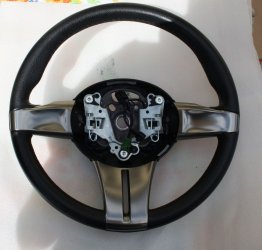 Lenkrad_BMW_Z4.jpg