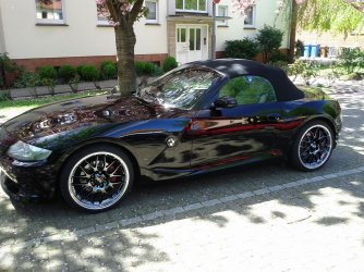 Z4 Forum schwarz.jpg