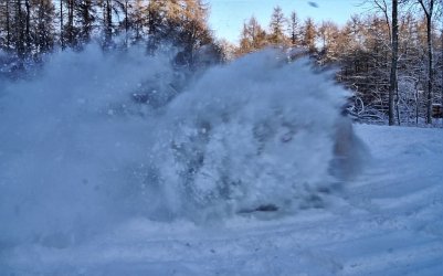 Snowplay4_1.jpg