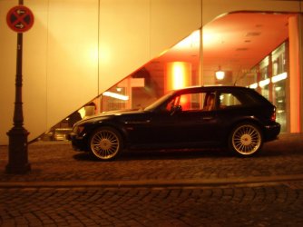 Z3_coupé_montrealblau_metallic_2.jpg