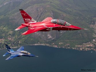 aermacchi_m346_master_l6.jpg