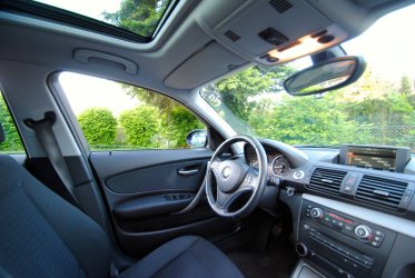 10 Innen Fahrerseite .JPG