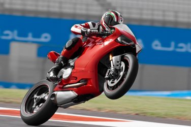 Ducati-1199-Panigale-S.jpg