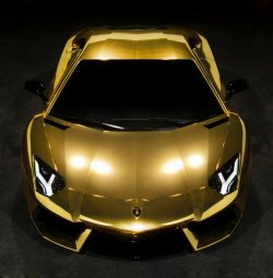 LAMBORGHINI_AVENTADOR_GOLD_1.jpg