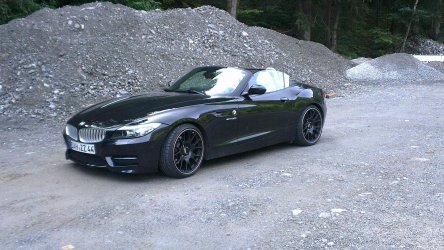 z4_sDrive_30i_silvretta_01.jpg