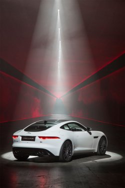 Jaguar_F_TYPE_Coupe__LA_4.jpg