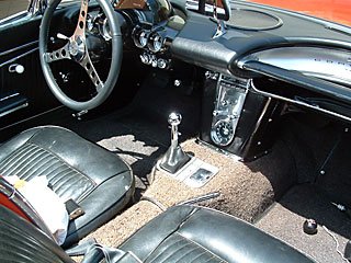 62-Corvette-Interior.jpg