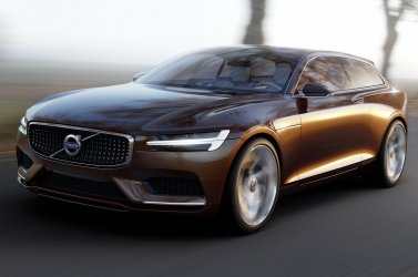Volvo_Concept_Estate_front_side_motion_view.jpg
