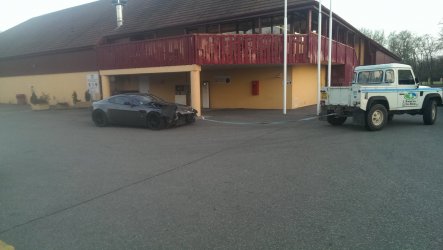 Aston_zerlegt1.jpg