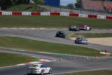 VLN 4. Lauf 2014 2014-05-17-070 (Klein).JPG VLN 4. Lauf 2014 2014-05-17-070 (Klein).JPG