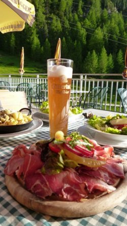 Brotzeit.jpg