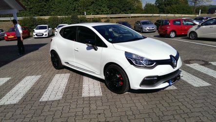 Clio_RS2 _2.JPG