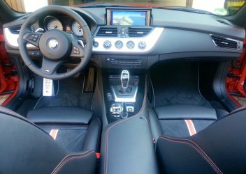 Innenraum hinten.jpg Innenraum hinten.jpg