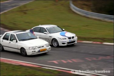 Ring-Taxi wird überholt 2.jpg