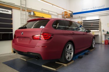 Schwabenfolia-BMW-5er-Touring-F11-Cherry-Red-matt-Folierung-wrapping-Folie-08.jpg