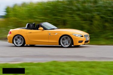 17_BMW_Z4_sdrive_35is_01.jpg