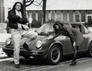 porsche_geleast.jpg porsche_geleast.jpg