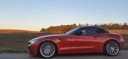 Z4Mond2.jpg