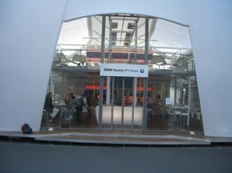 mini-BMW Sauber Motorhome 2.JPG