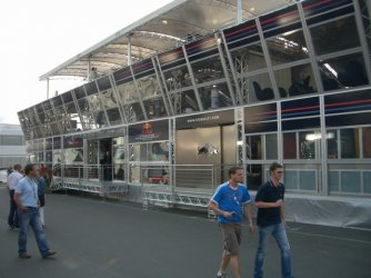 mini-red bull racing motorhome 3.JPG