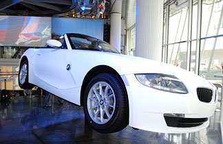 aus_eroeffnung_2006_324_01.jpg