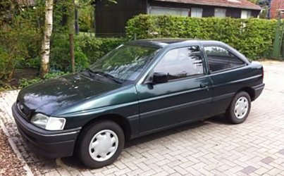 11_Ford-Escort.jpg