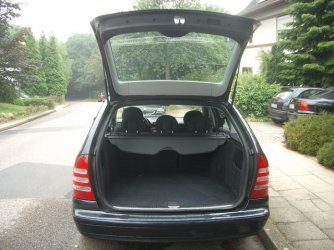 C 220 T CDI Klappe auf.jpg