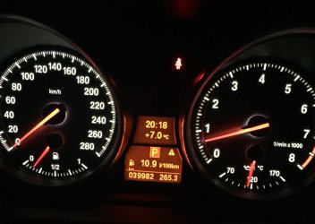 Kombiinstrument 02.JPG