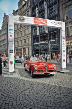EACL 2011-111.jpg