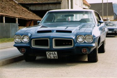 1-pontiac3.JPG