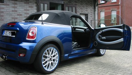 Roadster02.JPG
