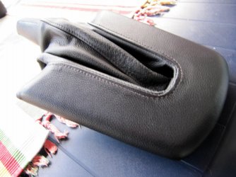 K1600_Armauflage und Handbremsgriff (1).JPG