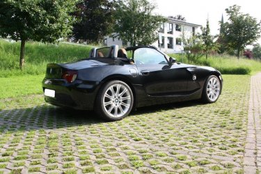 883_z.jpg