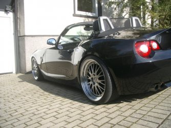 Z4 hinten links.jpg