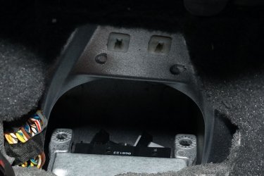 E85 Airbag Steuergerät 2.jpg