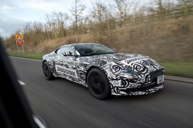 Erlkoenig-Aston-Martin-DB11-fotoshowImage-eeb8331b-921032.jpg