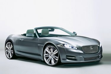 Jaguar-XE-Roadster-Studien....jpg