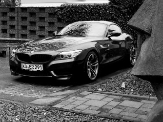 437 schwarz weiß klein.JPG