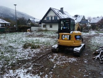 Bagger am Morgen.JPG