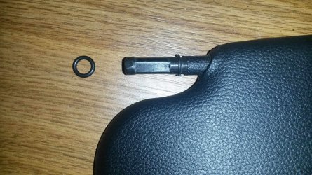 Sonnenblende mit O-Ring.jpg Sonnenblende mit O-Ring.jpg