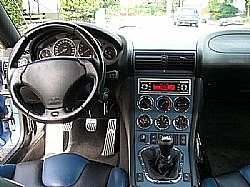 73117050_3.jpg