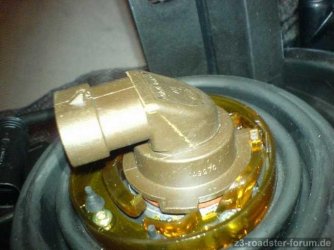H7 Adapter in Konsole - sieht aus wie HB Birne.jpeg