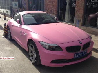 bmw-z4-pink-china-1-660x489.jpg