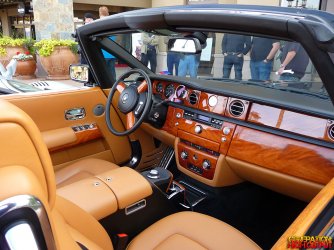 rolls-royce-phantom-drophead-coupe-interior.jpg