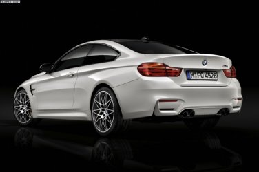 BMW-M4-Competition-Paket-F82-450-PS-02-750x499.jpg