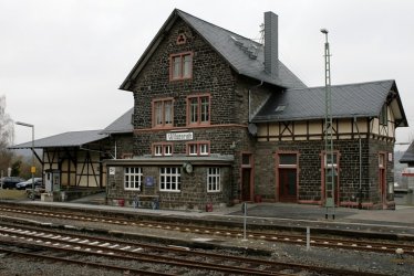 Wilsenroth_Bahnhof.JPG