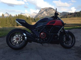 sattel.jpg sattel.jpg